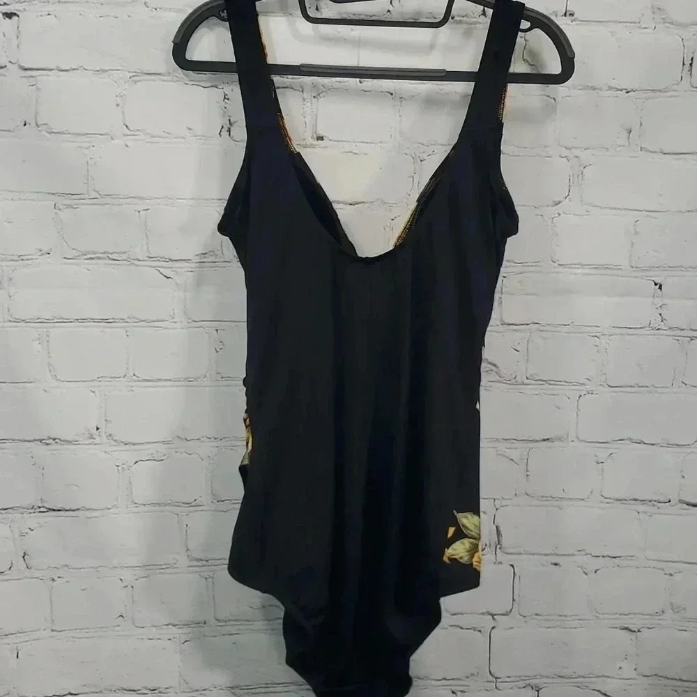 Silhouette Solutions One Piece Figure Flattering Swimsuit black/gold size 14 - Picture 5 of 15